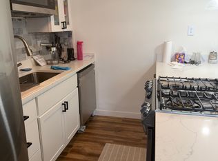 4600 Duke St APT 1113, Alexandria, VA 22304