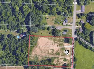 7043 Shepler Church Ave SW, Navarre, OH 44662