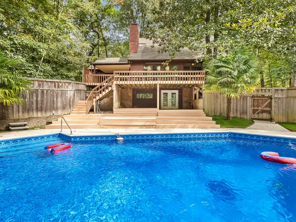 5009 Wood Valley Dr, Raleigh, NC 27613