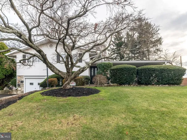 923 Irvin Rd, Huntingdon Valley, PA 19006