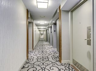 350 Rathburn Rd W #901, Mississauga, ON L5B3Y2