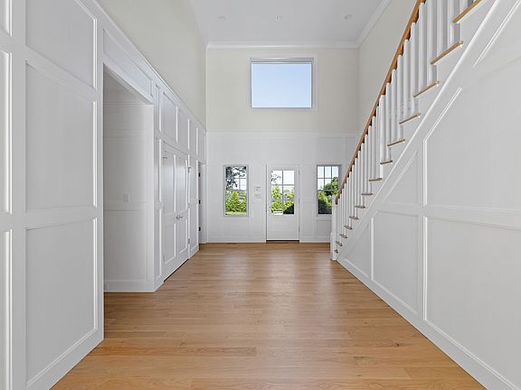 3rd image of 261 Majors Path