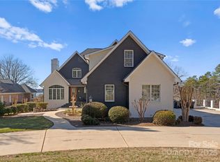 274 Greenbay Rd, Mooresville, NC 28117