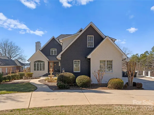 274 Greenbay Rd, Mooresville, NC 28117