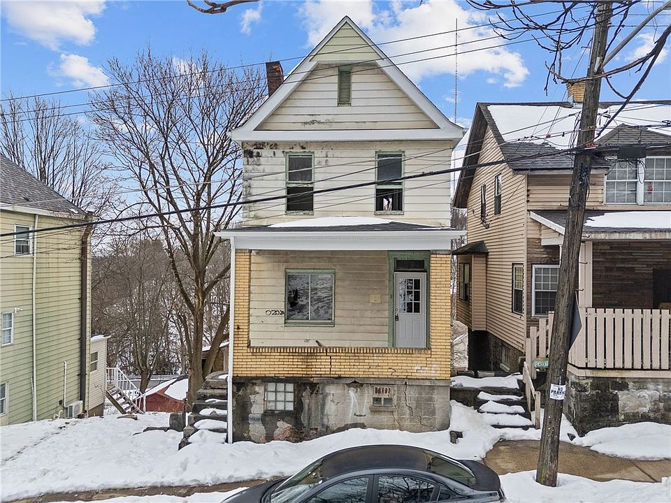 1st image of 435 E Burgess St