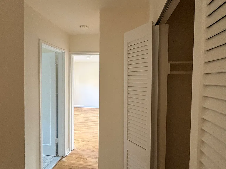 2161 Center Ave #1 — Photo 4