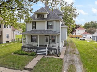 2132 Farnam St, Davenport, IA 52803
