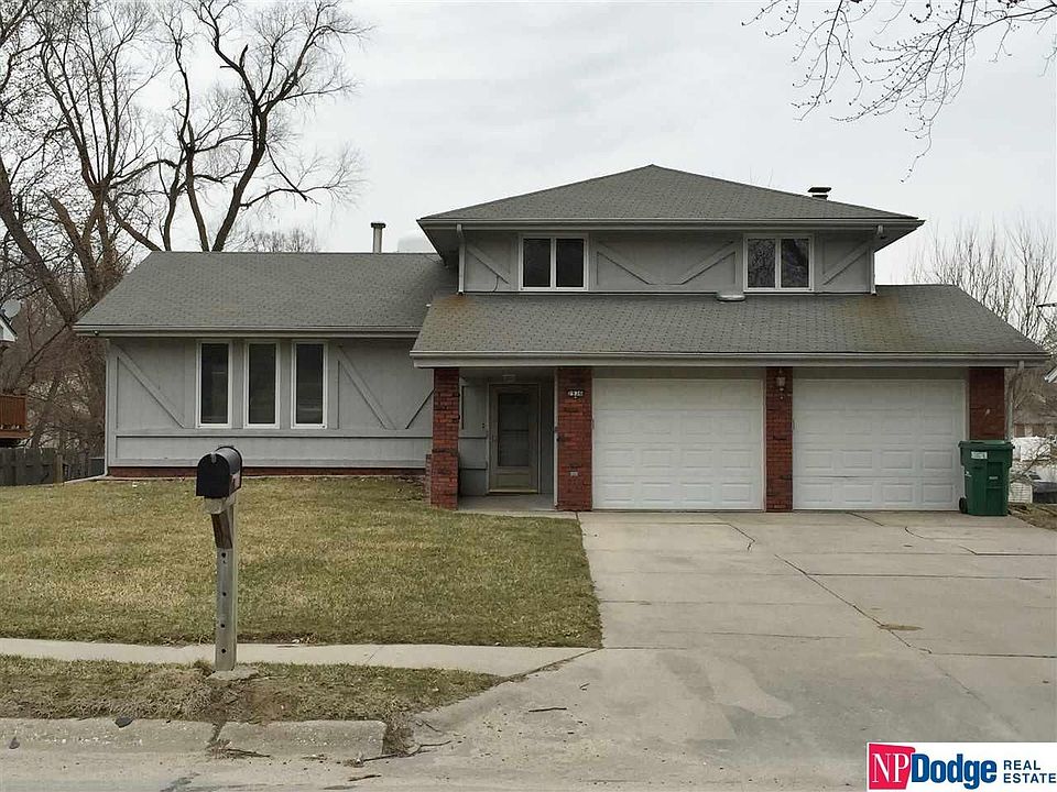 1st image of 2936 Leawood Dr