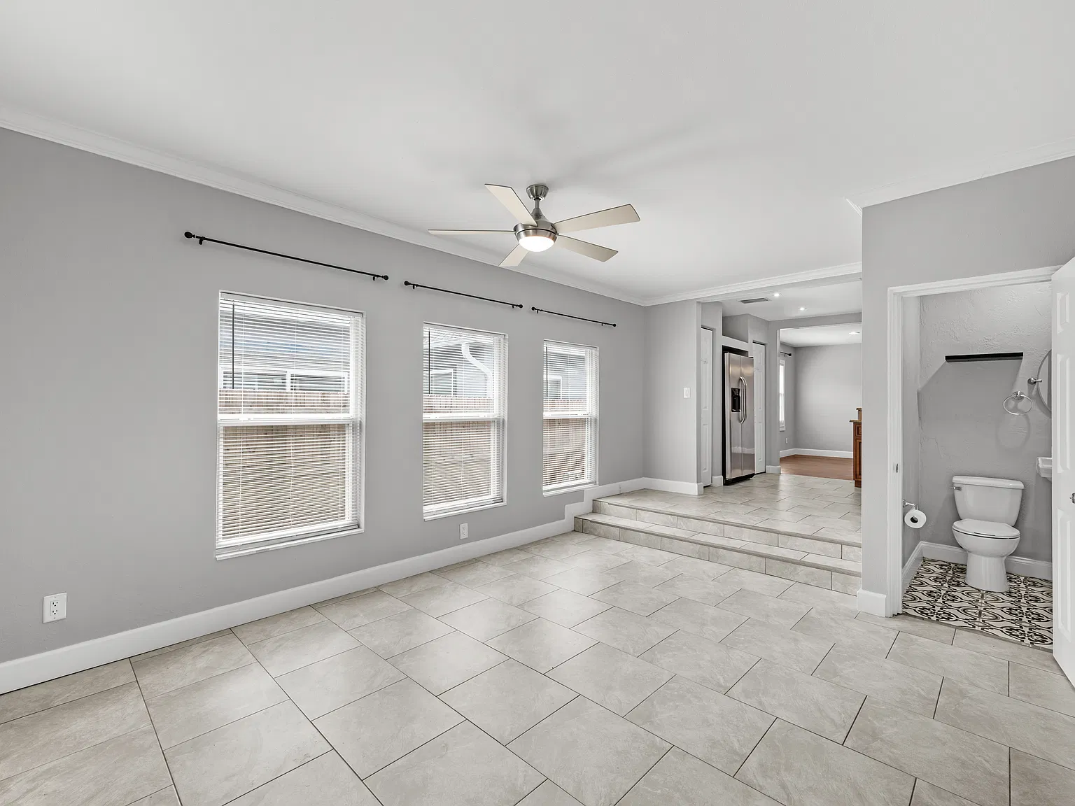 2 bed, 1220 sqft, $2,295 — Photo 3