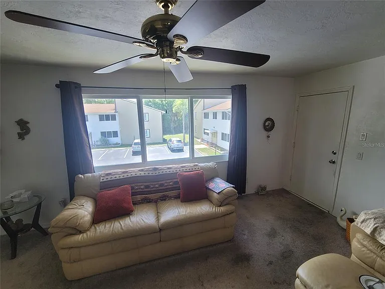 22481 Westchester Blvd #B40 — Photo 2