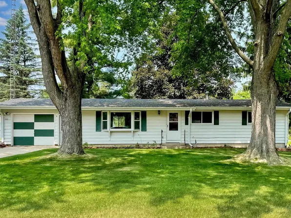 602 Halbert St, Green Lake, WI 54941