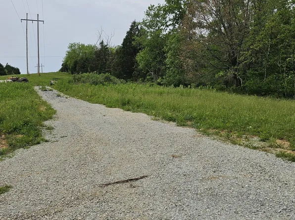 Windy Way Ln, Harrodsburg, KY 40330