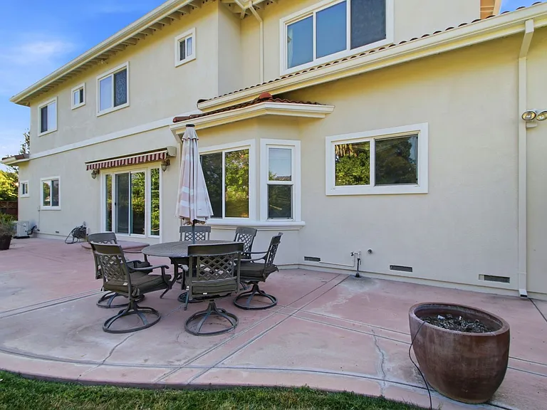 1367 Ramon Dr — Photo 23