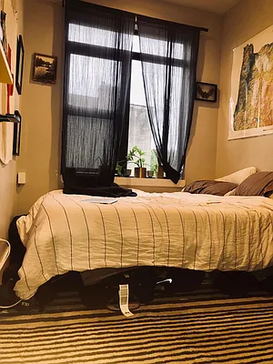 Rented by Yup Realty LLC | media 25