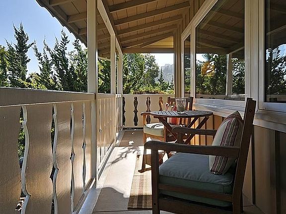 Old time front porch