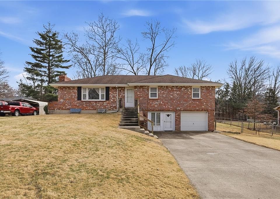1st image of 2509 NW Powderhorn Dr