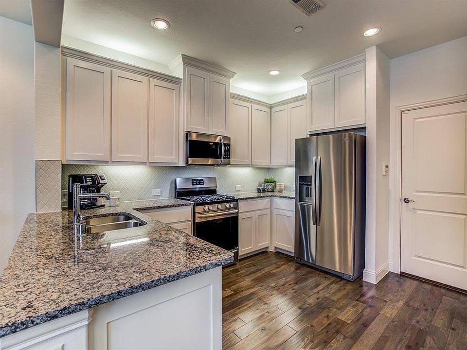 1st image of 3713 Quail Wood Dr