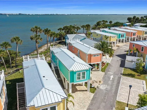 2506 SE Heron Way, Jensen Beach, FL 34957