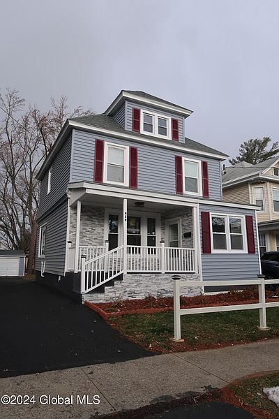 2nd image of 419 Plymouth Avenue