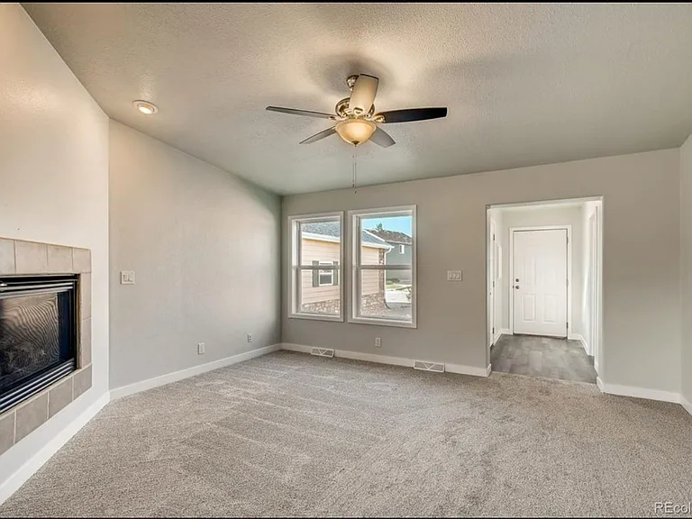 2503 Carriage Dr — Photo 3