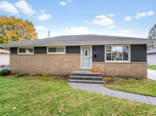 1540 Pine STREET, Waukesha, WI 53188