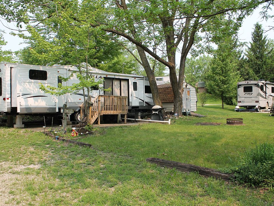 1st image of 125 Dogwood Ln