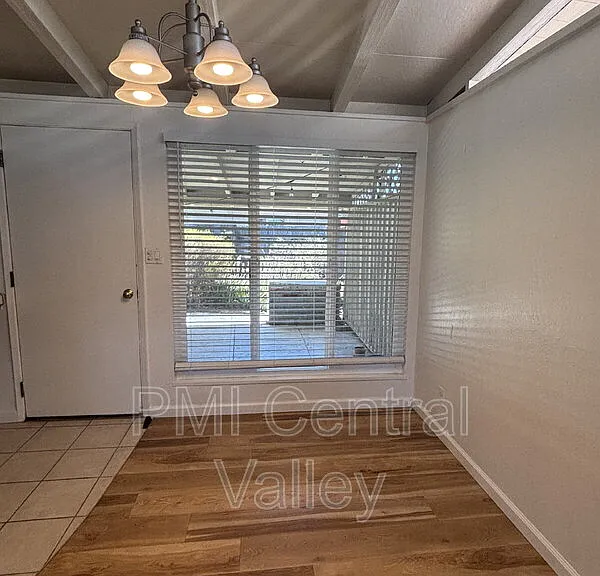 944 Bridgewood Way — Photo 9