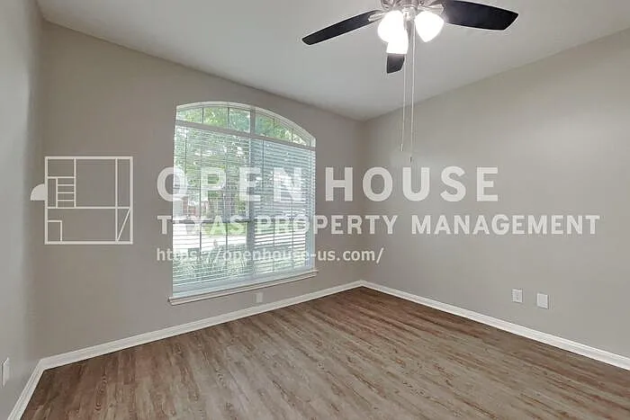 2922 Maple Bend Dr — Photo 4