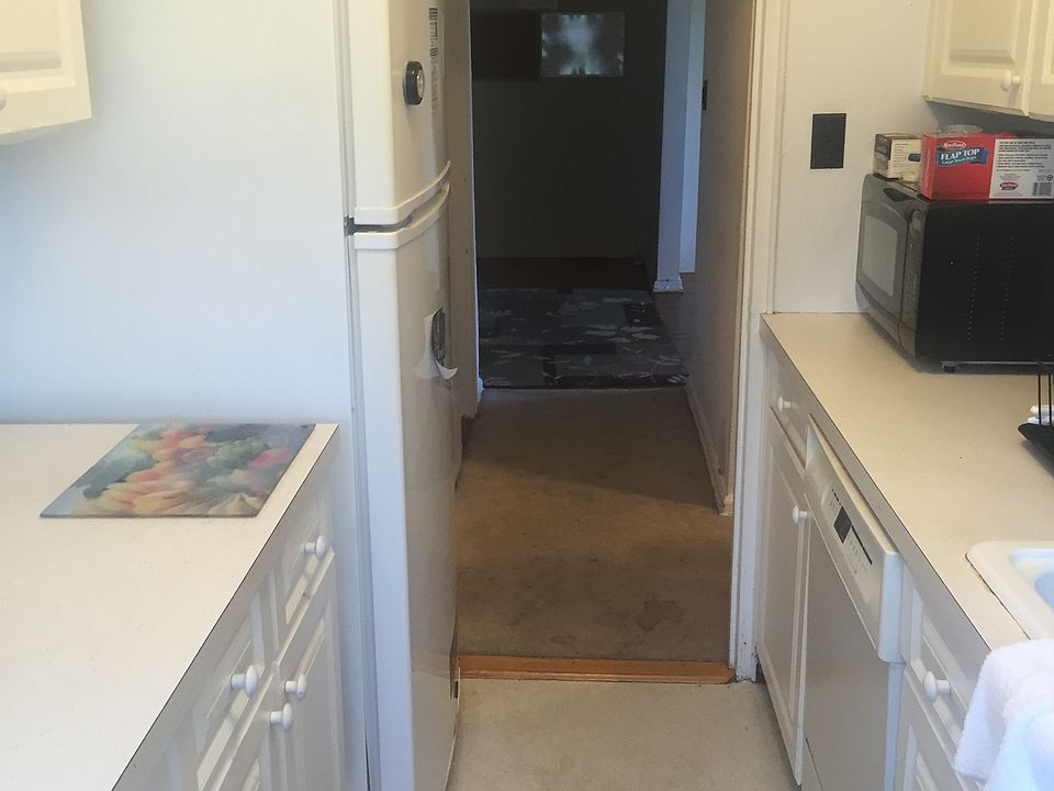 1st image of 73-62 Bell Blvd APT 6N