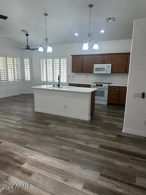 2432 E Cielo Grande Ave — Photo 4