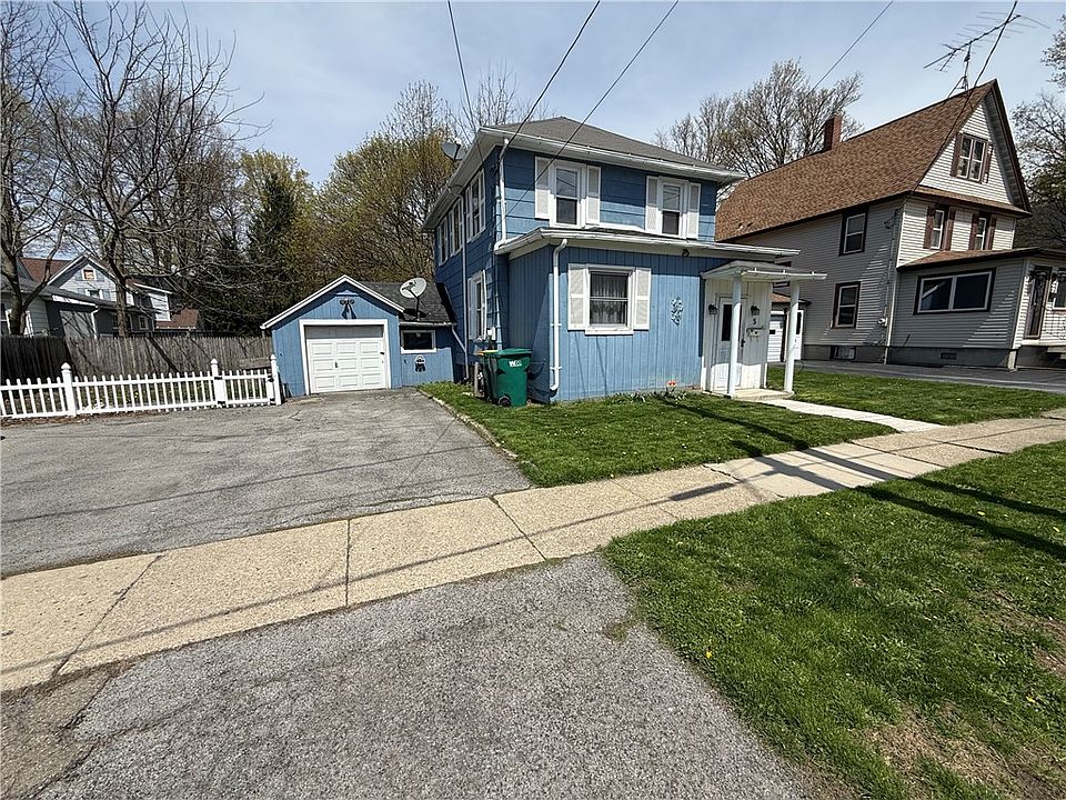 1st image of 5 Genesee St E