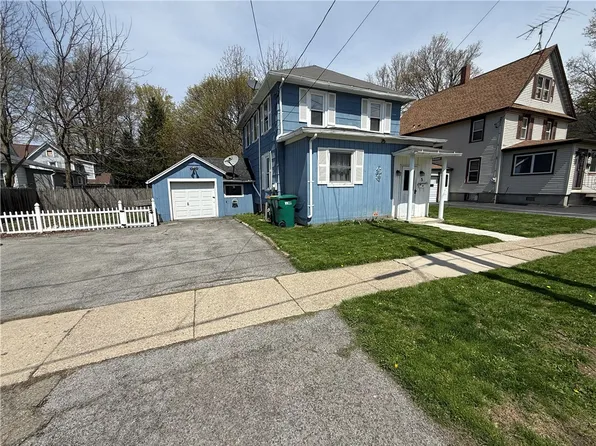 5 Genesee St E, Perry, NY 14530