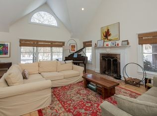 19 Grape Arbor Ln, East Hampton, NY 11937