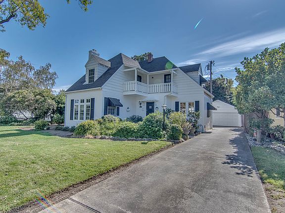 2nd image of 1164 S Country Club Blvd