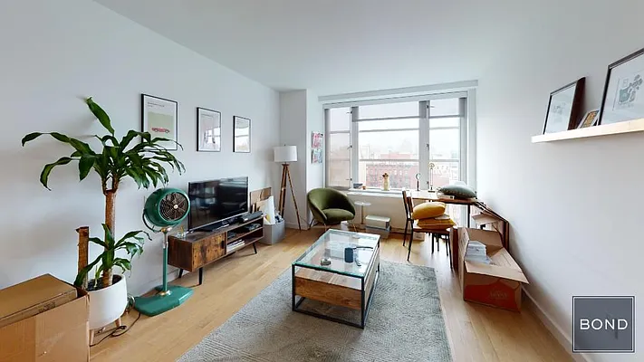 Rented by Bond New York | media 21