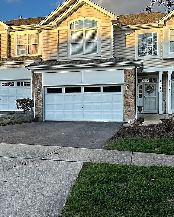 1st image of 1605 Fieldstone Dr S