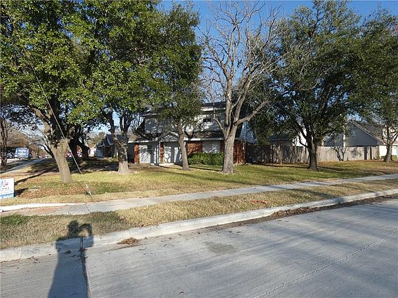 2nd image of 3528 Bahamas Dr