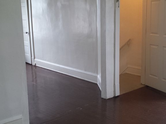 4th image of 3205 Chestnutdale Ave