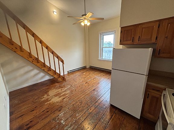 3rd image of 247 Main St #306