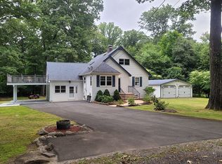 2 Brook Rd, New City, NY 10956