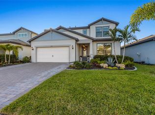 5772 Bluestar Ct, Lakewood Ranch, FL 34211