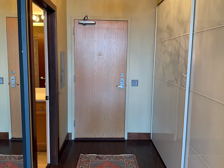 320 E 21st St #411 — Photo 24