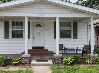 2025 S 1st St, Springfield, IL 62704