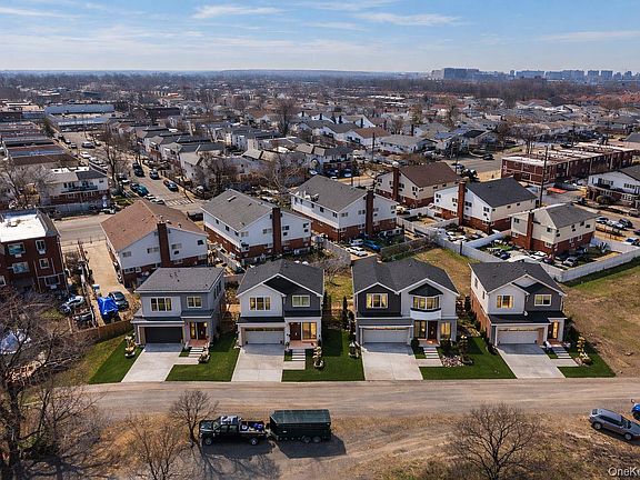 3rd image of 82-22 S Conduit Avenue