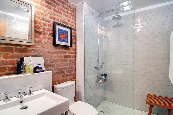 Sold by City Connections Realty | media 18