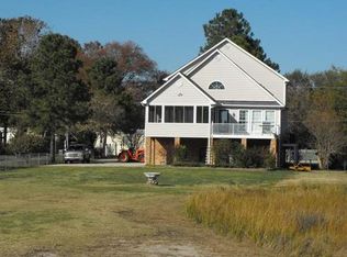 8330 Brays Point Rd, Hayes, VA 23072