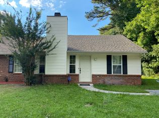 1900 Rolling Ridge Dr, Midway Park, NC 28544