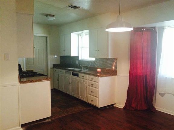 3rd image of 6301 Melinda Dr