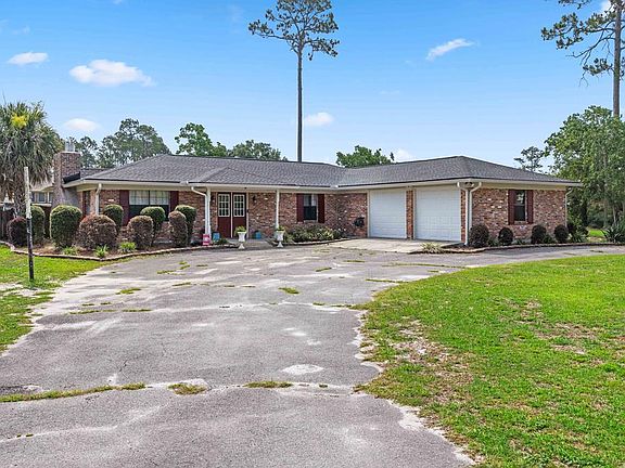 2nd image of 3837 Glen Meade Dr