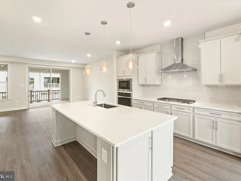 10132 Lake Linganore Blvd — Photo 11